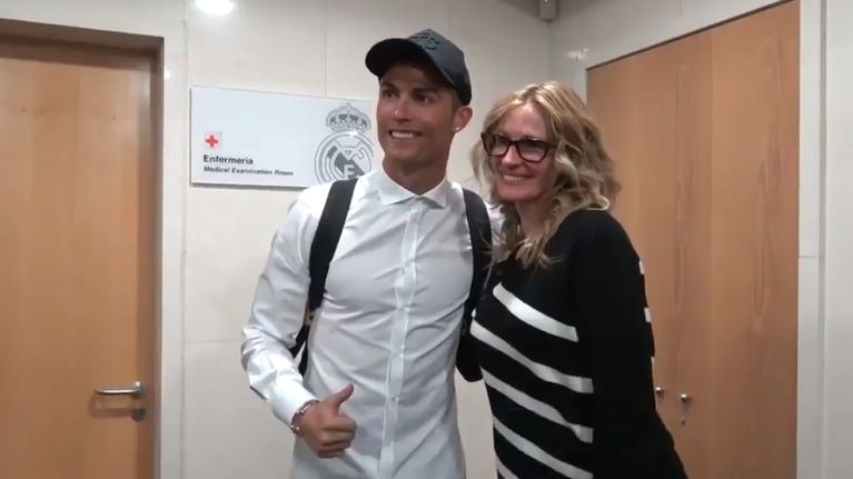 https://www.balkanweb.com/wp-content/uploads/2017/04/julia-roberts.vadapt.767.high_.0.jpg?utm_source=chatgpt.com