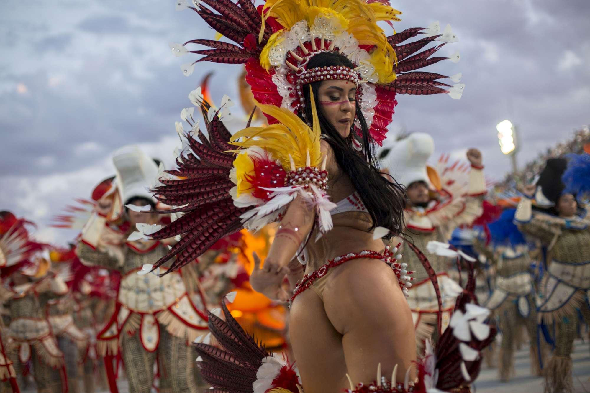 порно на карнавале бразилия фото 92