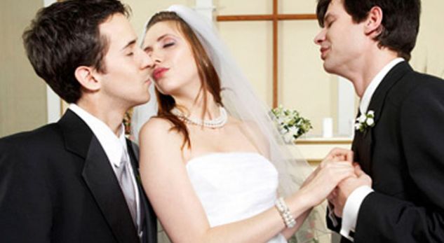 Kjo është mosha kur gratë tradhtojnë më shumë, studimi tregon ‘pikun’ e pabesisë