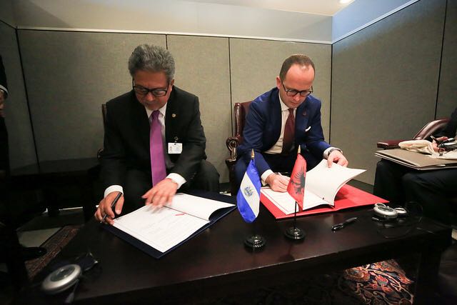 7d284147 538b 4712 Adba 479a38e324fc