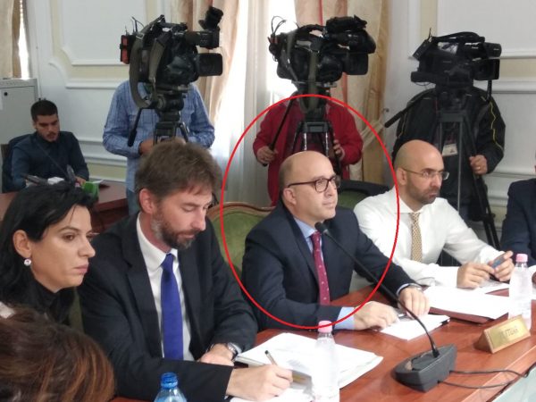 67882dae 63a1 4dd5 B89b 7aaf6b49dd93