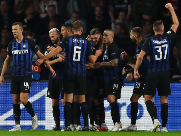 Inter.gruppo.esultanza.2018.19.750x450