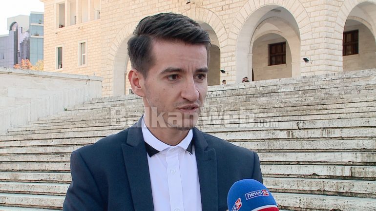 Djali Per Plagjiature