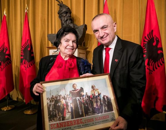 46998160 2023508734362056 7029856243636240384 N