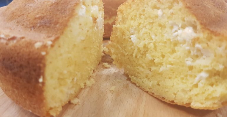 Kek Me Miell Misri Dhe Djathe