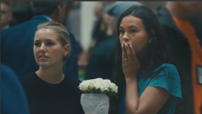 Njerezit Ne Aeroport