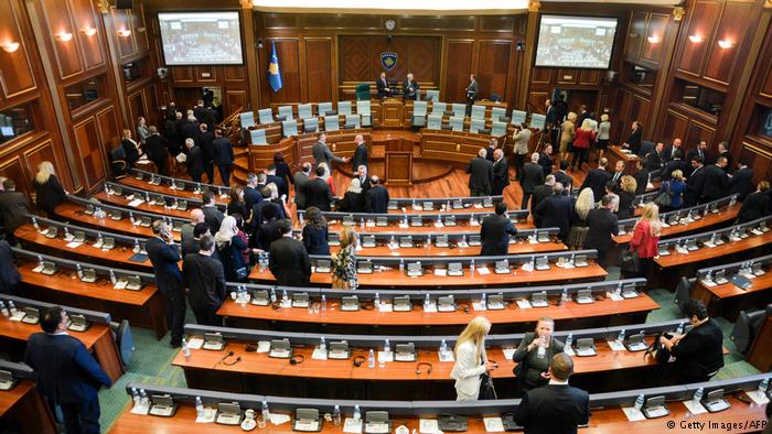 Kosove, Parlamenti