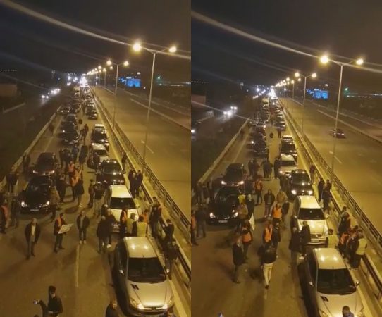 Kavaje Protesta Bllokojne Rrugen