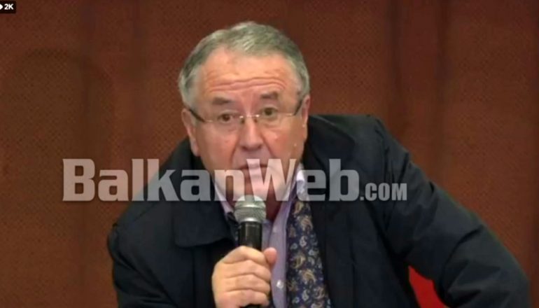 Rektori I Universitetit Bujqeor