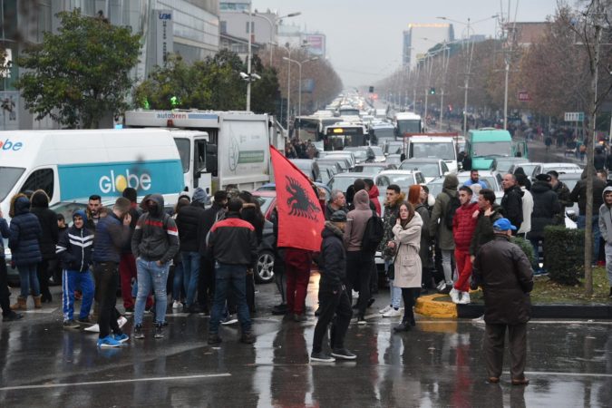 Studentet Zogu I Zi (7)