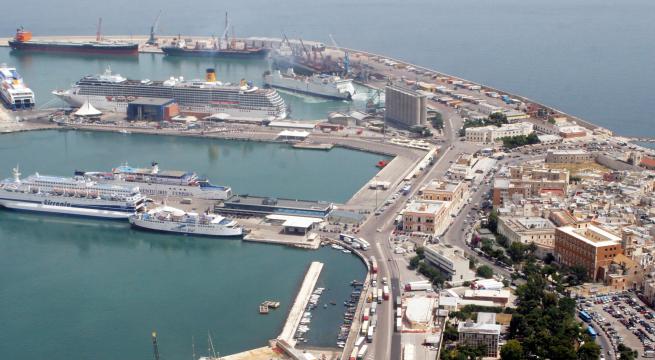1526892154357.jpg Porto Di Bari