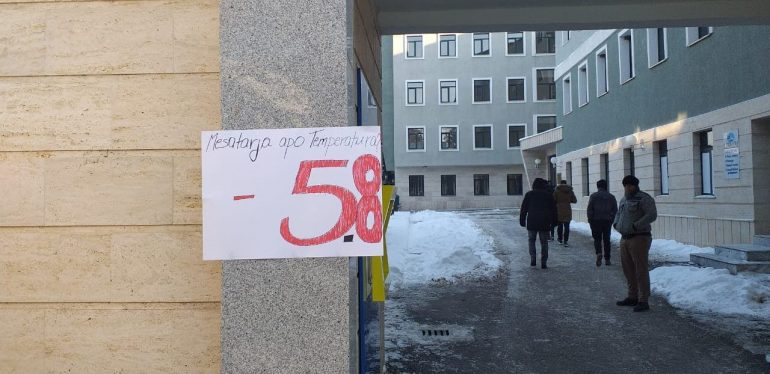 49664352 309358843036002 4978415859740442624 N