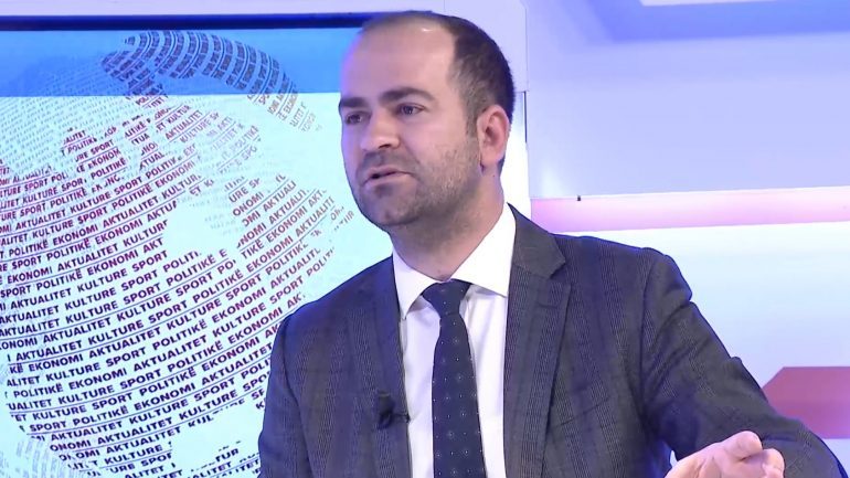 Sequence 01.00 08 01 16.still006 770x433