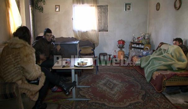 Familja E Varfer Ne Sheqeras Korce