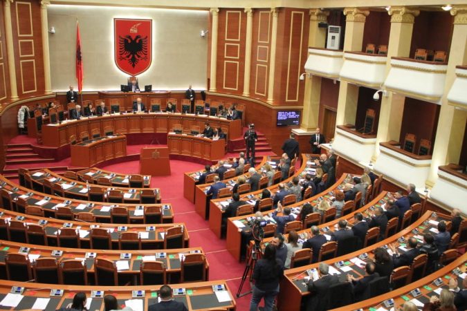 Parlament 16 Janar Ok