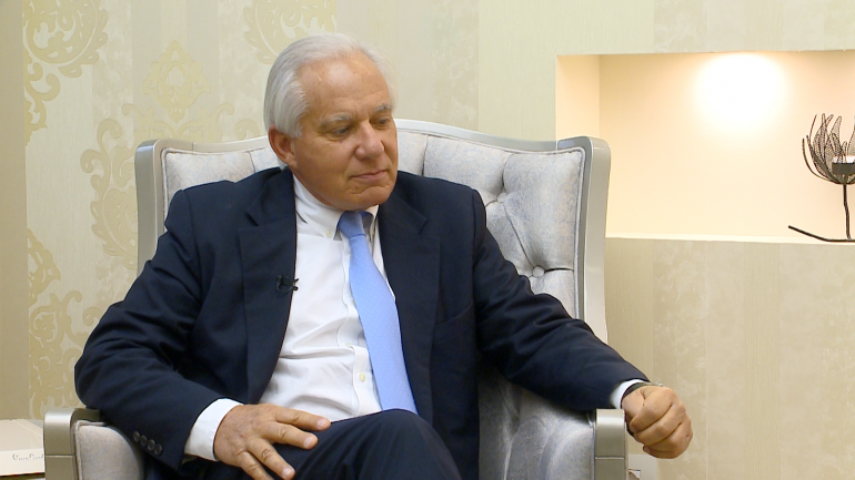 15 Shkurt Diplomaticus 2.00 02 03 23.still003