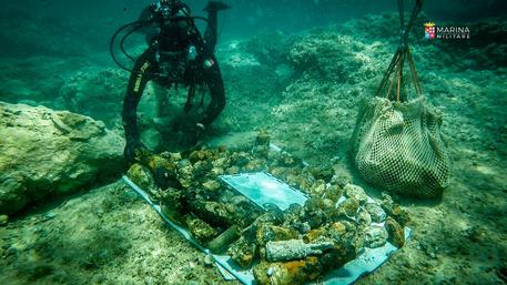 Palombari Marina Distruggono 313 Ordigni In Mare Siracusano