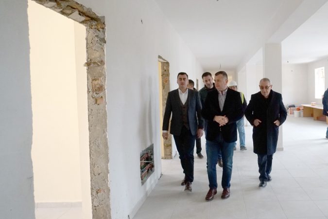 Balla Shkolla Elbasan (6)