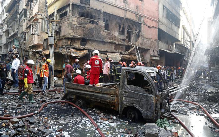 Death Toll From Old Dhaka Chemical Warehouse Fire Now 70