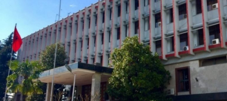 Ministria Foto 1 1220x545