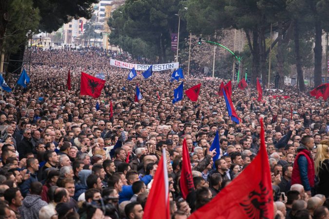 Protesta E Opozites