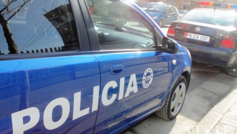 1529502013 Policiakruje