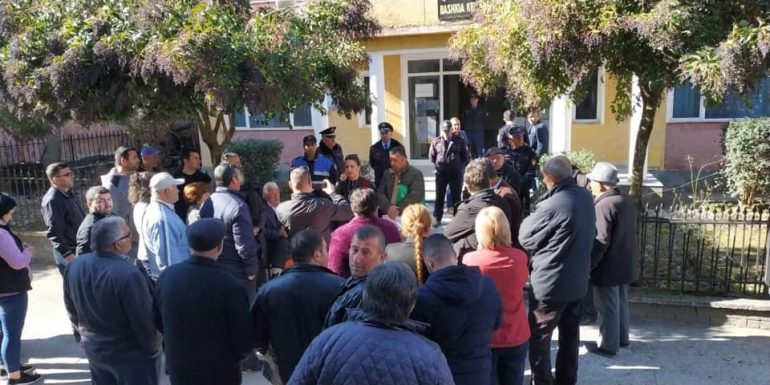 53113385 2329291377307847 1217674918347407360 N