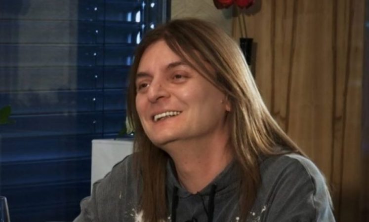 Auto Armend Rexhepagiqi21551456667