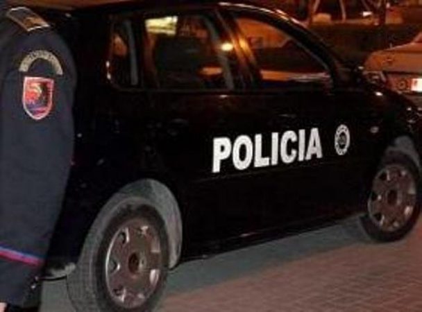 Policia Arrestim 1