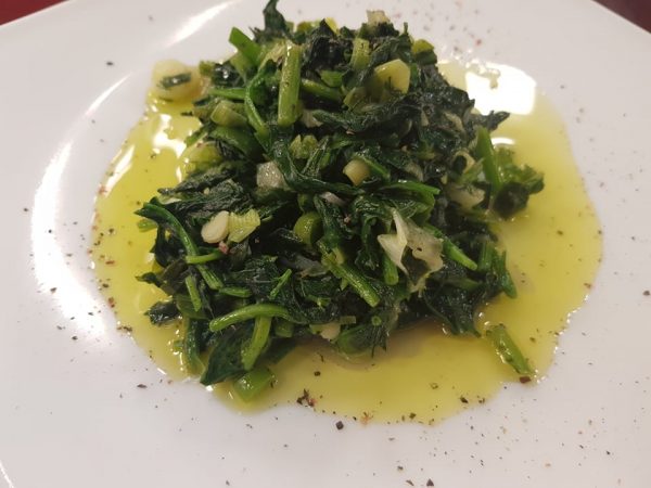 Sallate E Ngrohte Me Spinaq