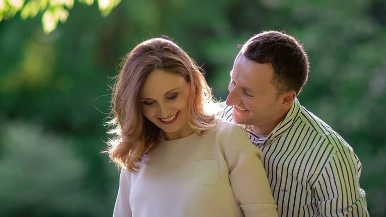 Jorida Tabaku shtatzënë, ish-deputetja pret fëmijën e tretë – Balkanweb.com – News24