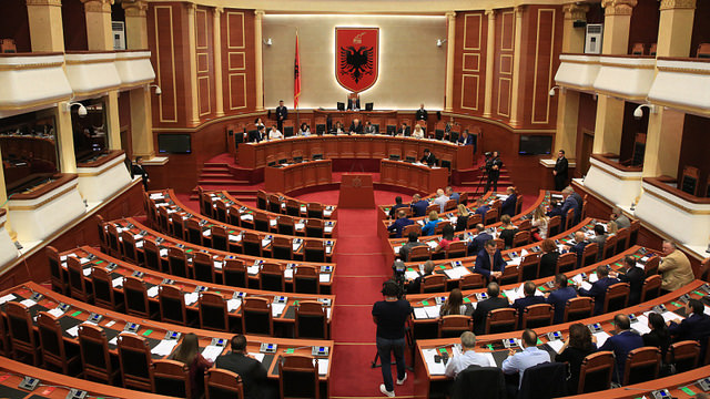 2018092016410042988938470 9fe7f066da Z