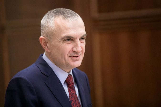 58890853 2239316102781317 715803467209244672 O