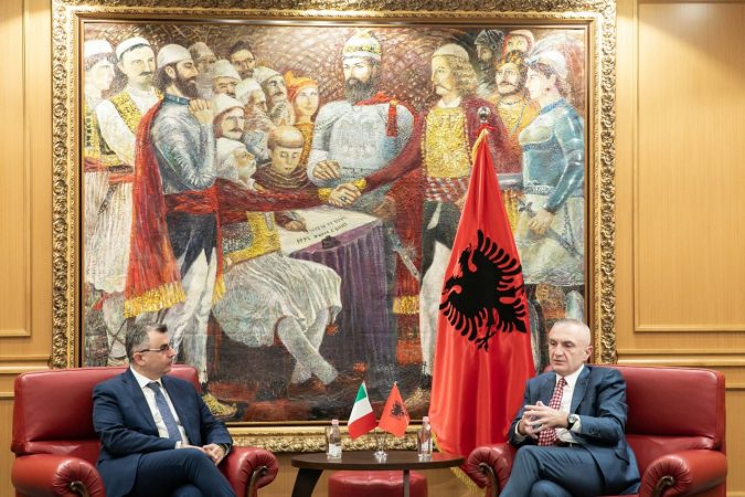 Meta Senatori Italian