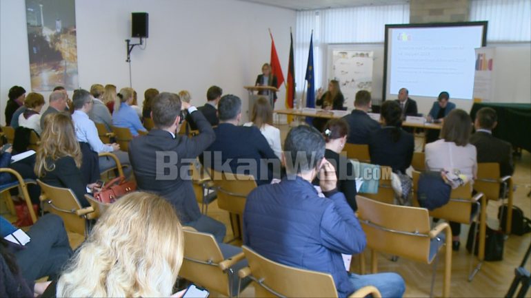 Anketa Gjermane Ne Shqiperi