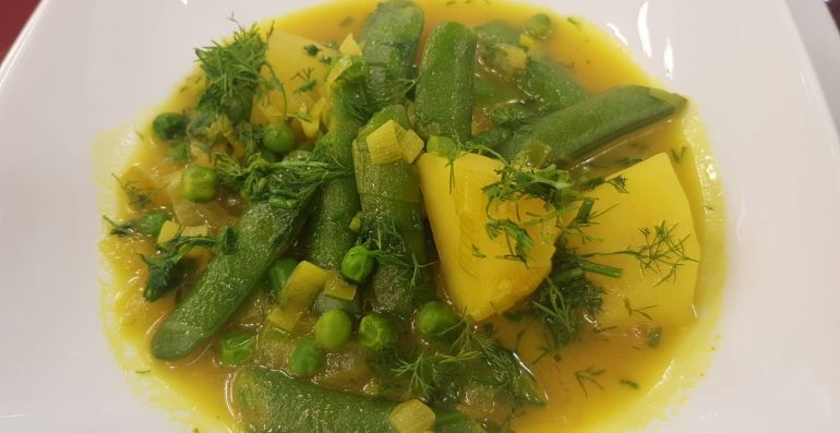 Bizele Me Patate Dhe Kurkuma