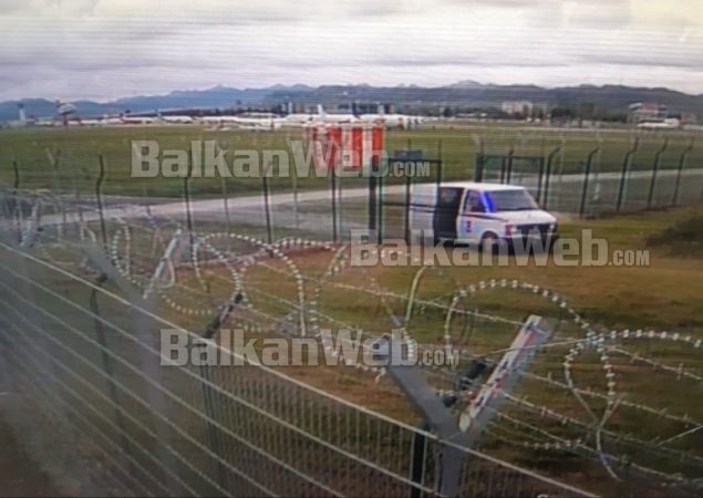 Grabitja Ne Rinas Foto Nga Kamerat E Sigurise . 3jpg