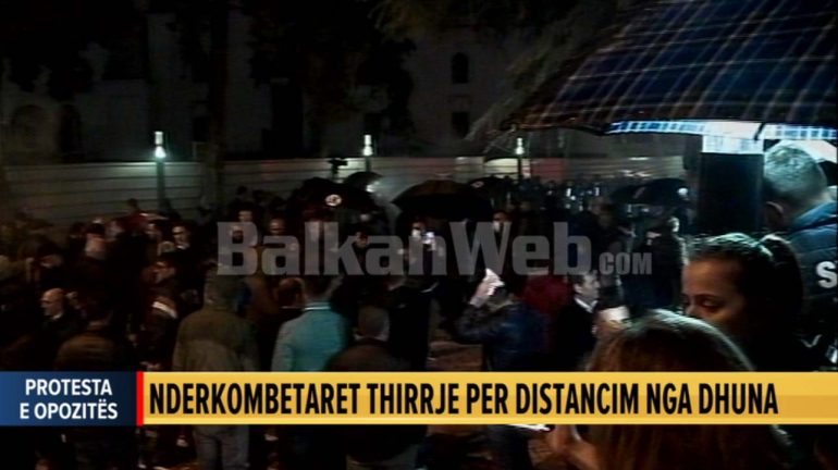 Protesta Te Parlamenti