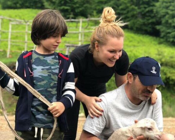 Saimir Tahiri Me Familjen