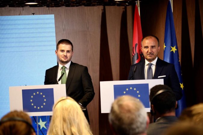 60062215 2318876595048635 7761686115022536704 O