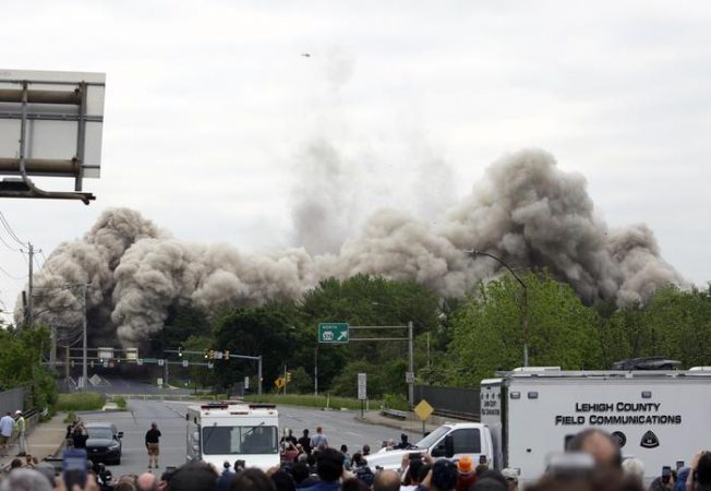 Steelmaker's Headquarters Implosion