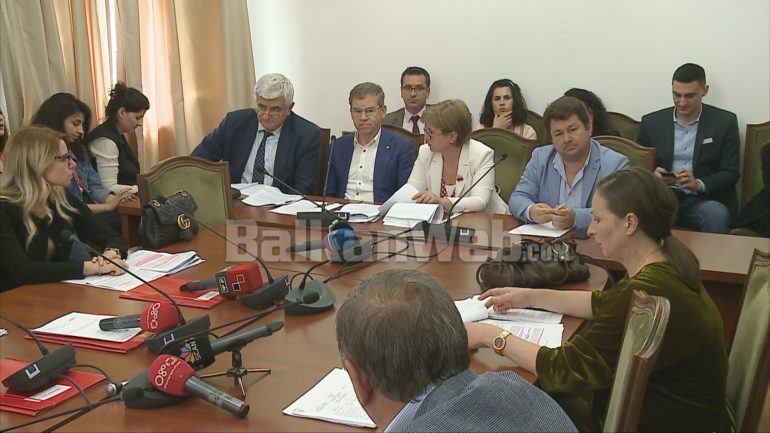 Komisioni I Sigurise Ushqimore