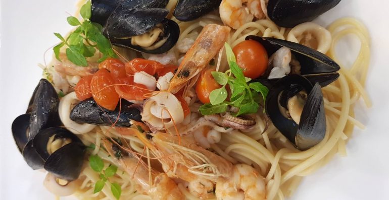 Spageti Me Fruta Deti