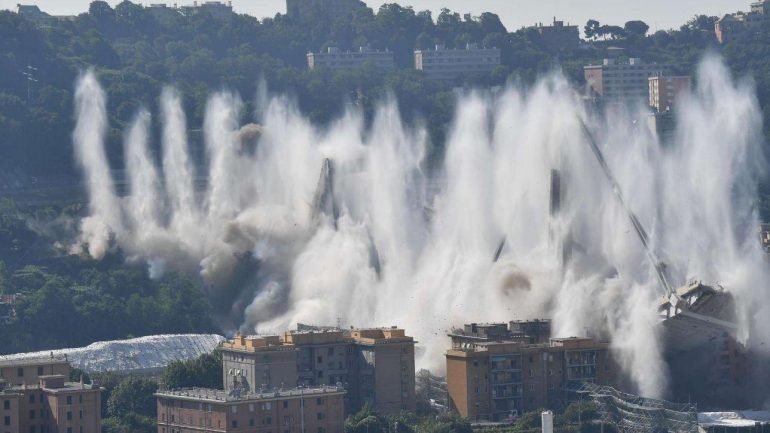 C 2 Box 96616 Upifoto1f