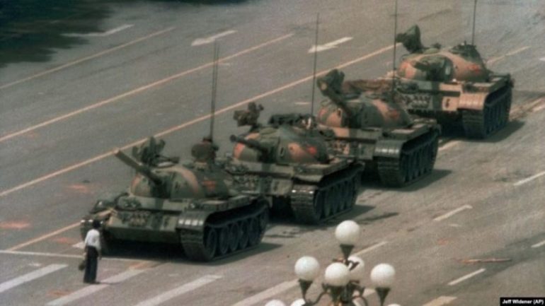 Auto Tiananmen 780x4391559660921