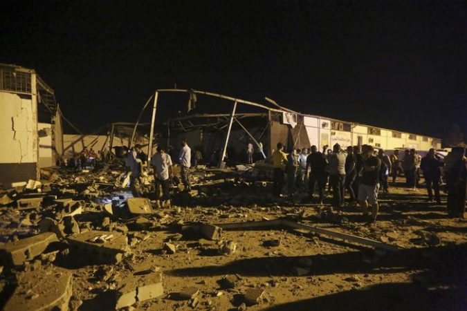 Migranti: Raid Su Centro Detenzione Libia, 40 Morti