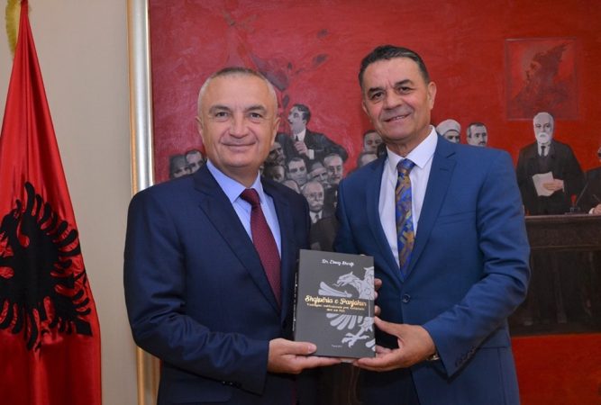 67096113 2380076215371971 3341752429103284224 N