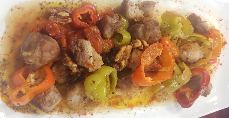 Meze Verore Me Mish Derri Dhe Speca