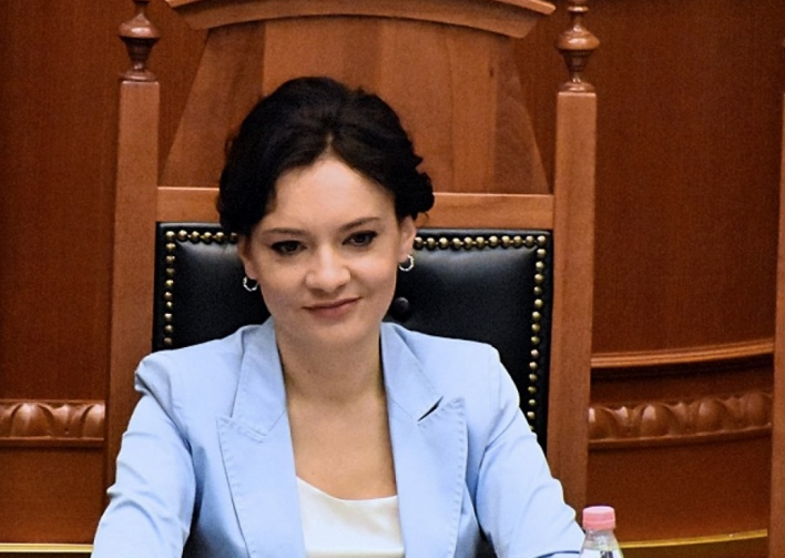 Spiropali Ky sesion nga më të rëndësishmit në historinë e pluralizmit