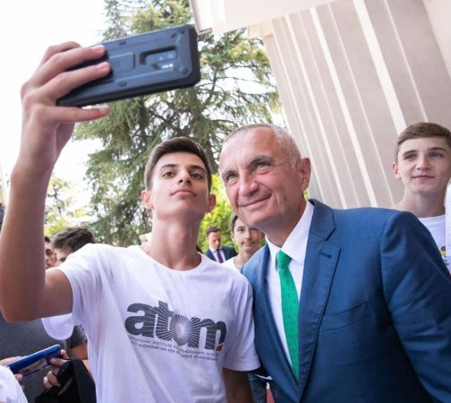 69483699 2457889360923989 3550403460761387008 N